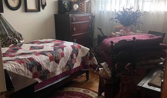 734 W BIRCHTREE Ln, Claymont, DE 19703