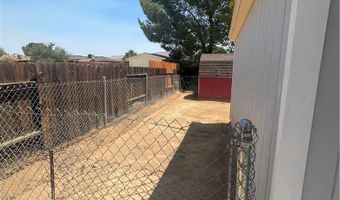 13405 Applewood Rd, Apple Valley, CA 92308