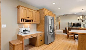 1300 26TH St SW, Austin, MN 55912