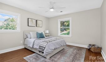3617 Woodleaf Rd, Charlotte, NC 28205