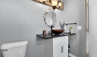 5304 SAMPSON Rd, Abrams, WI 54101