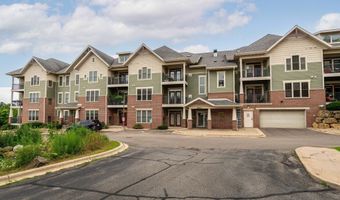 8253 Mayo Dr 103, Madison, WI 53719