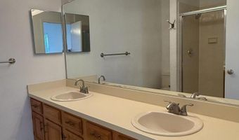 18 Encampment Dr, Bedminster, NJ 07921