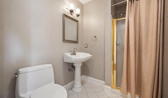 54 Trillium Trl, Bangor, ME 04401