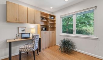 4025 24TH Rd N, Arlington, VA 22207