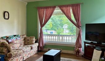 205 E 12th St, Alton, IL 62002