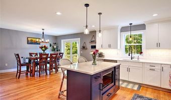 296 Twin Brook Ln, Coventry, RI 02816