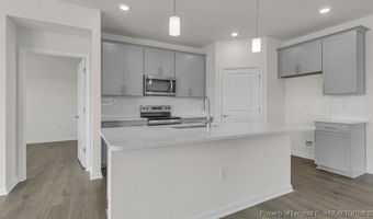 742 Lazy Elm Ln, Aberdeen, NC 28315