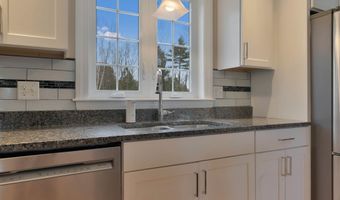 58 Village Place Dr, Barrington, NH 03825
