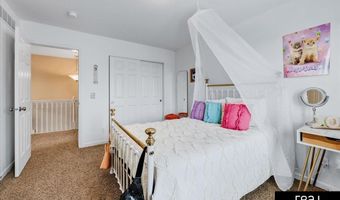 6456 Elm Hurst Dr, Papillion, NE 68157