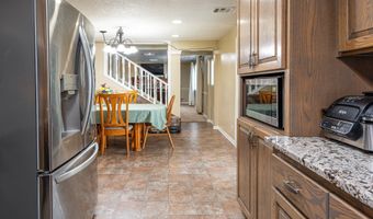 242 38TH St, Springfield, OR 97478