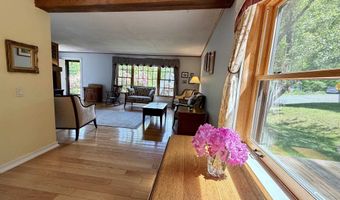 120 Carriage Hill Rd, Brattleboro, VT 05301