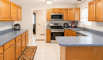 3 Meadow Cir, Barrington, RI 02806