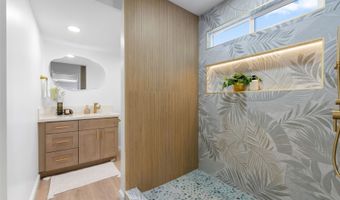 7137 Kamilo St, Honolulu, HI 96825