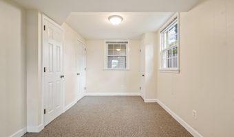 8524 DOTER Dr, Alexandria, VA 22308