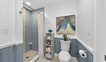 42 Windsor St, Jamestown, RI 02835