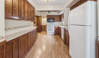 165 Shadyside Ct, Alliance, OH 44601
