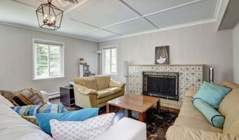 5204 WESTWOOD Dr, Bethesda, MD 20816