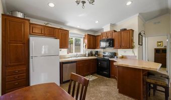 145 Lanakila Pl, Kihei, HI 96753