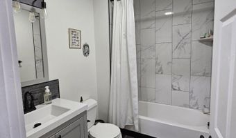 15 Ten Broeck St 2, Albany, NY 12210