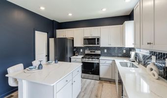 34 Phoebe Dr, Barnegat, NJ 08005