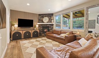2409 NE Robinson St, Bend, OR 97701