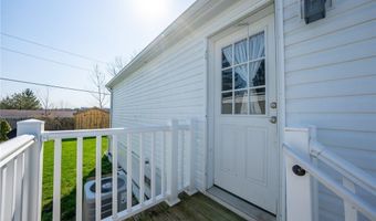 1406 East Dr, Alden, NY 14004