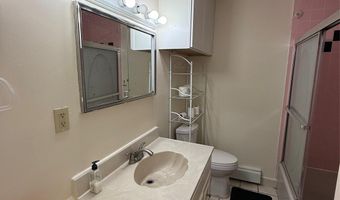 700 Broadway 5, Amityville, NY 11701