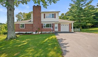 102 Hillcrest Rd, Aurora, IN 47001