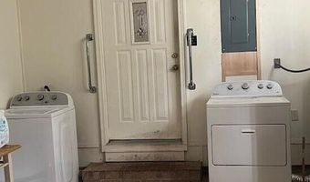 40 Bignon St, Barnwell, SC 29812