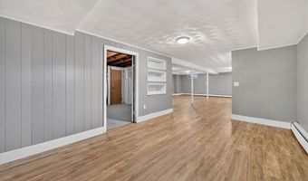 45 Hamden Rd, Cranston, RI 02920