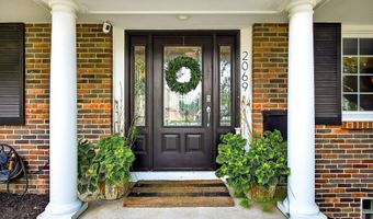 2069 Upper Chelsea Rd, Columbus, OH 43221