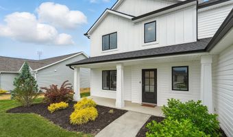 1308 Hideaway Dr, Auburn, IN 46706