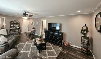 730 E 17th Street Pl, Baxter Springs, KS 66713