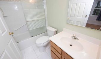 1524 N KENTUCKY St, Arlington, VA 22205