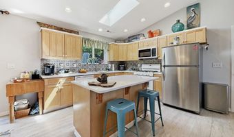 632 MEADOW Ln, Brookings, OR 97415