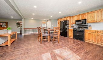 111 Moyne Dr, Abilene, KS 67410