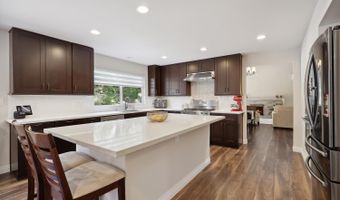 7027 Alicante Rd, Carlsbad, CA 92009