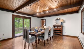 13 Birchwood Cir, Bedford, NH 03110