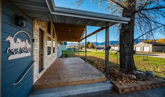 1005 Beckton Rd, Dayton, WY 82836