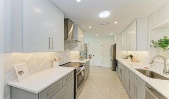 115 LOS CEDROS Dr, Anna Maria, FL 34216