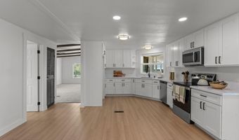 23865 W Coleman Dr, Congress, AZ 85332