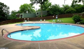 132 MEADOWVIEW Ln 132, Mont Clare, PA 19453