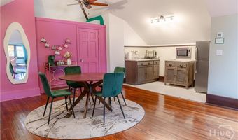 201 W 33rd St, Savannah, GA 31401