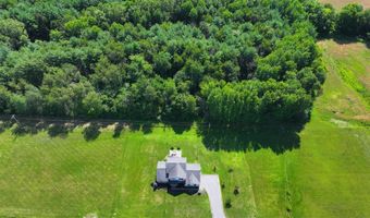 106 Flower Dr, Albion, IL 62806