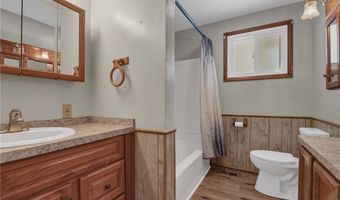 301 Crosse Rd, Amherst, OH 44001