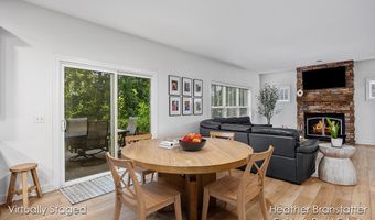 4936 W Village Trl SE, Ada, MI 49301