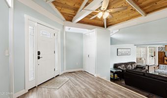 2540 Montyna Ln, Alford, FL 32420