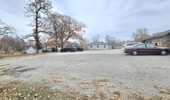 445 E 10th St, Baxter Springs, KS 66713