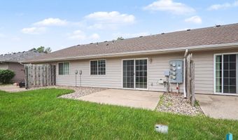 412 N 9th Ave, Brandon, SD 57005